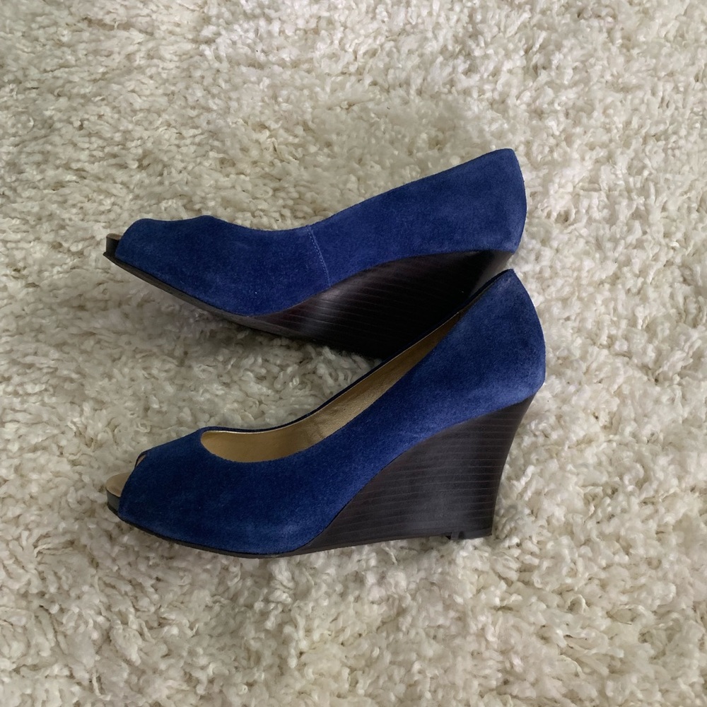 Lilly Pulitzer Resort Chic Blue Suede Wedges